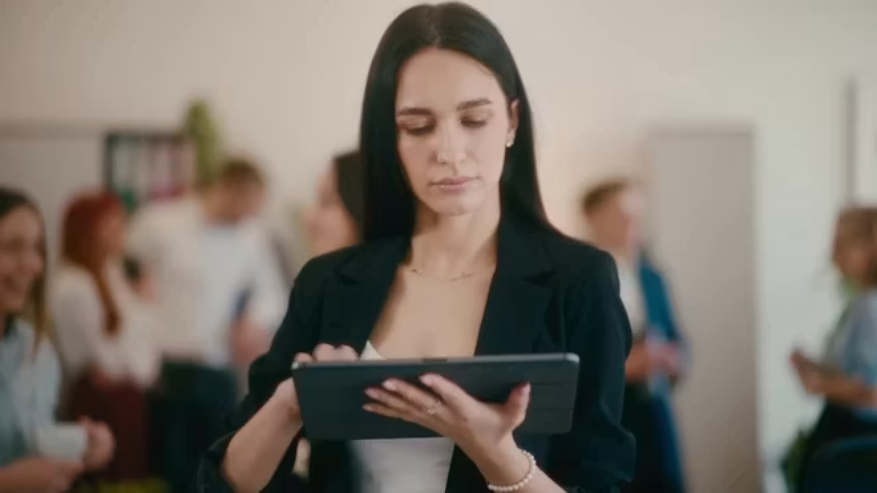 Customer support professionals resolving casework with context and confidence.