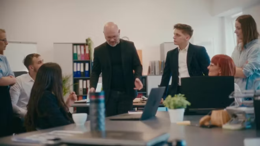 Customer support professionals resolving casework with context and confidence.