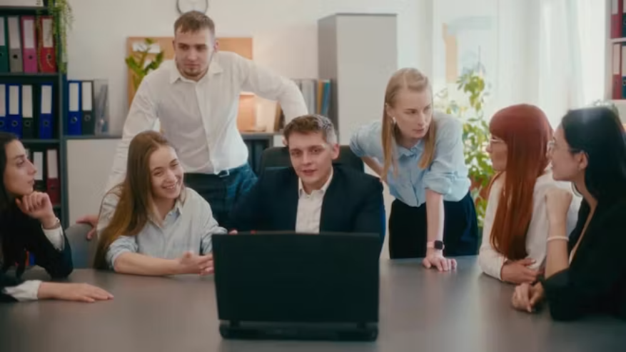 Customer support professionals resolving casework with context and confidence.